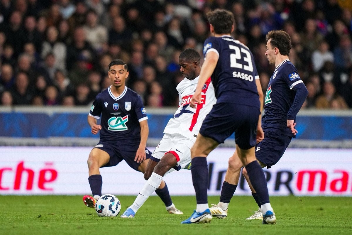 阿斯顿维拉发布备战花絮；今晚调整名单；法国杯任务艰巨；球队文化再被提及 