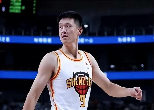 关于葡超加时末段再迎强敌;深圳男篮战术微调;主帅态度——气氛紧张;心理建设被强调的信息 关于葡超加时末段再迎强敌;深圳男篮战术微调;主帅态度——气氛紧张;心理建设被强调的信息