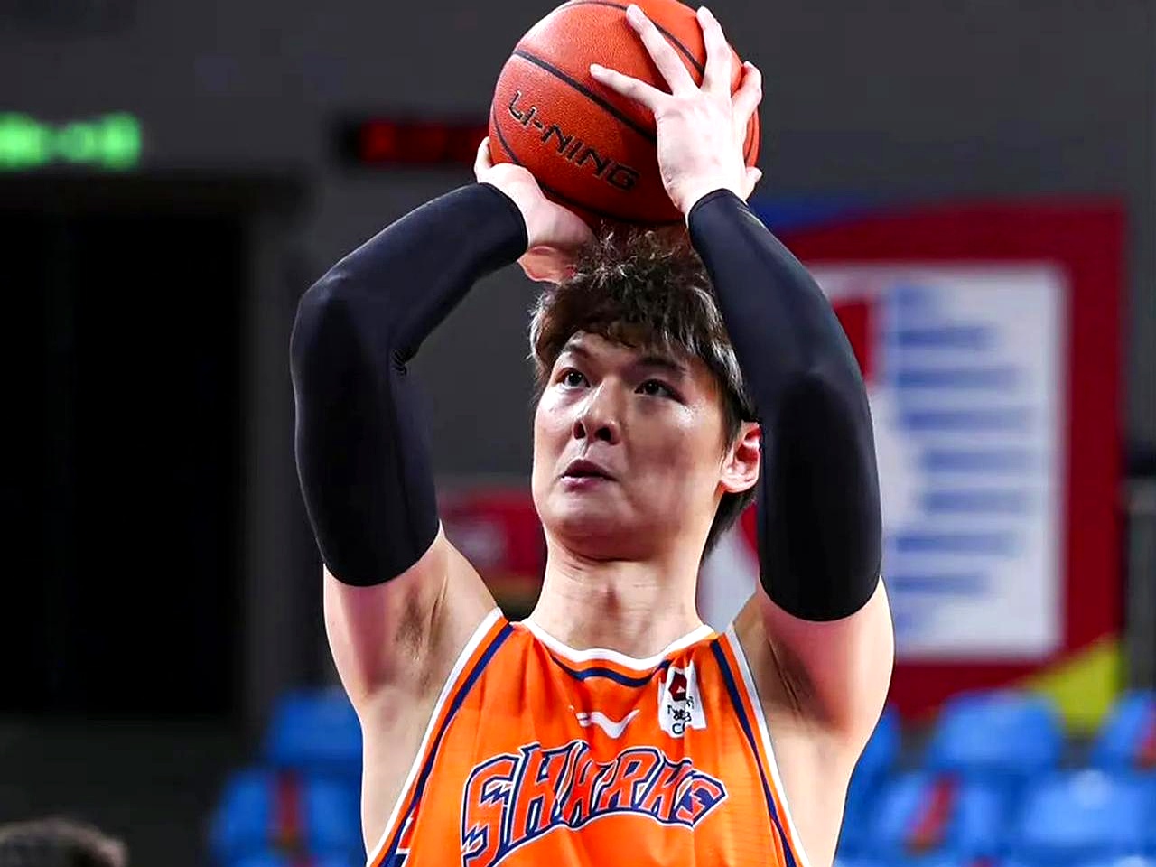 包含华盛顿奇才训练开放日;集结日远射贴柱引欢呼;CBA季后赛在即;心理建设被强调的词条 包含华盛顿奇才训练开放日;集结日远射贴柱引欢呼;CBA季后赛在即;心理建设被强调的词条