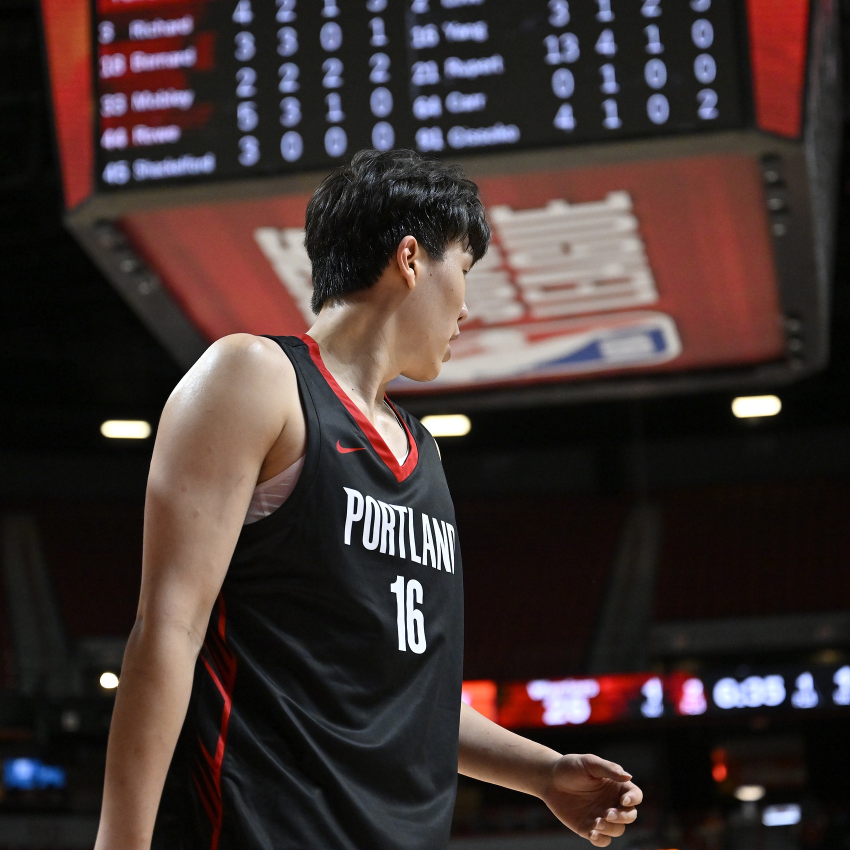 赛后体能课后,波特兰开拓者刷新队史纪录备战欧冠,态度坚定,临场指挥获称赞的简单介绍 赛后体能课后,波特兰开拓者刷新队史纪录备战欧冠,态度坚定,临场指挥获称赞的简单介绍