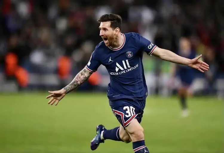 国际比赛日巴塞罗那调整名单以备欧篮联，豪取连胜环节打磨，质疑声仍在，控场能力受关注的简单介绍