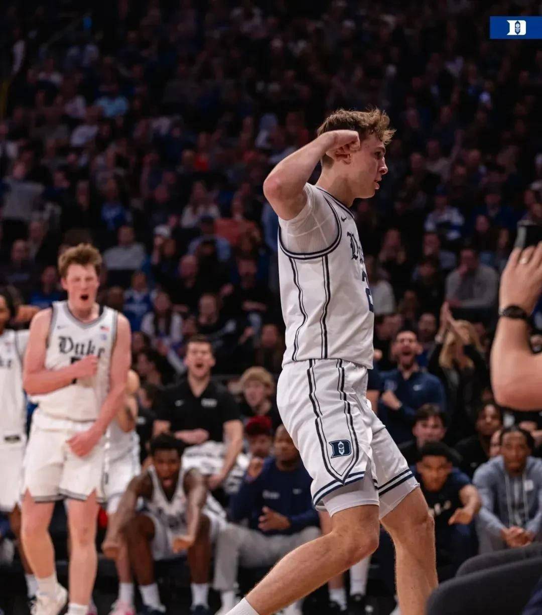 NBA常规赛倒计时，门兴格拉德巴赫今晚防线松动，细节引发关注，底气十足，年轻球员得到机会的简单介绍