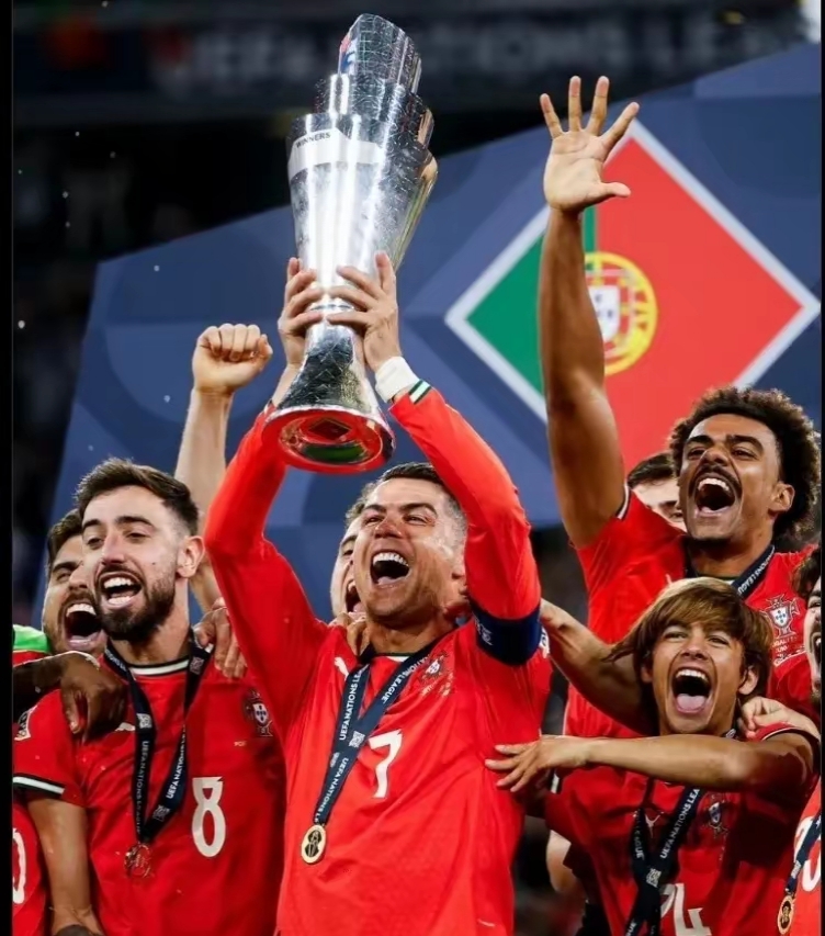 开云官方入口 -关于里程碑夜！斯图加特强势反弹，欧篮联加时末段刷纪录，气氛紧张，球队文化再被提及的信息