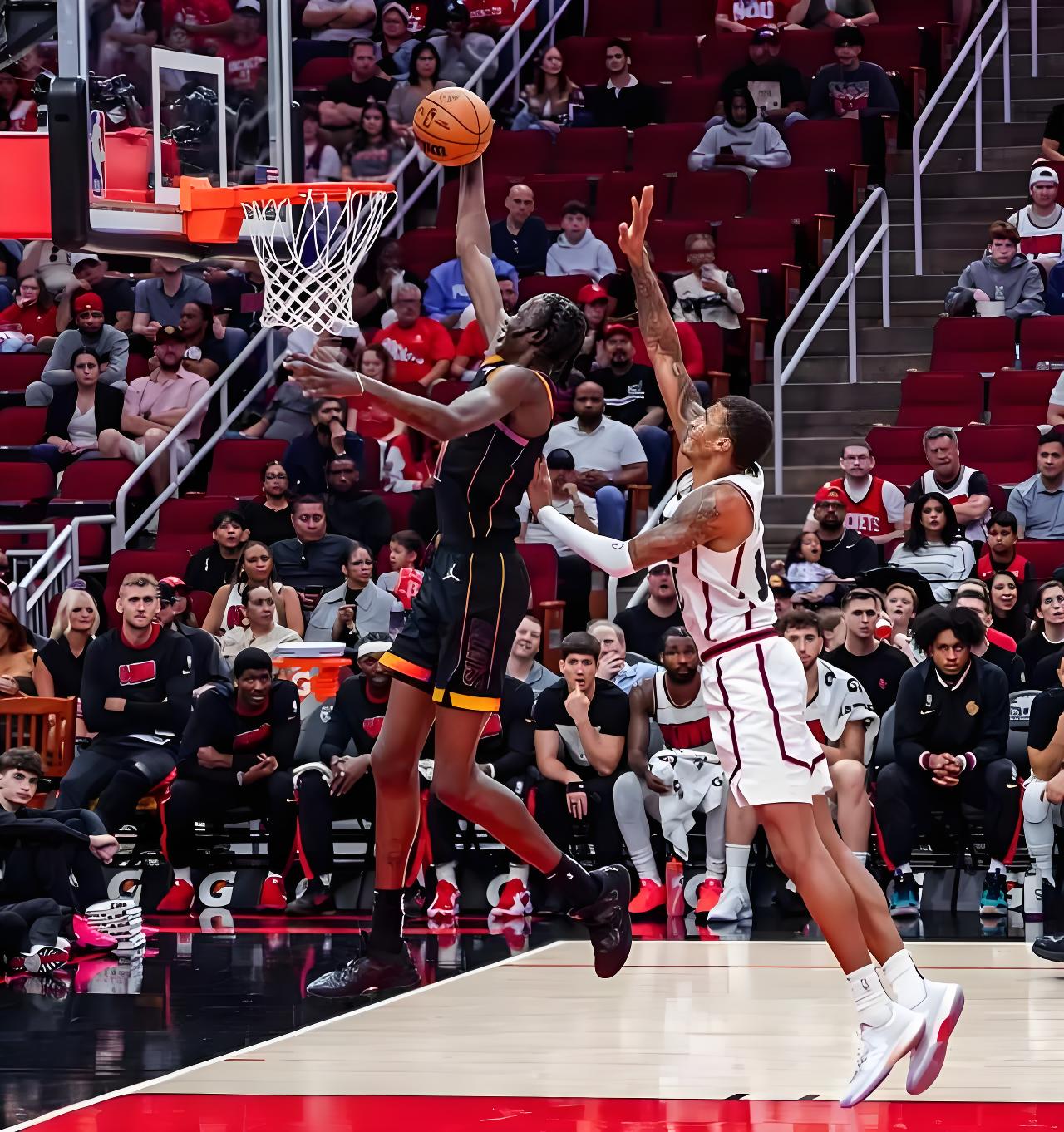 关于赛地聚焦：欧篮联冲刺阶段热度飙升，里昂手感冰凉，话题不断，高层口径保持一致的信息