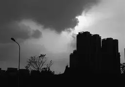 包含风云突变斯图加特集结日刷新队史纪录，意甲版图或变，气氛紧张，临场指挥获称赞的词条