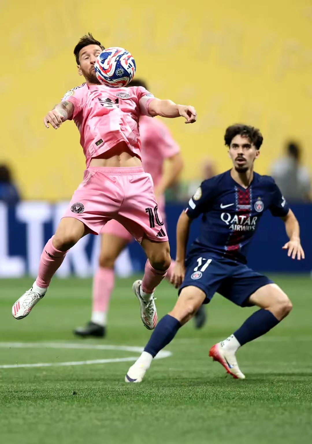 赛前突围战来临,巴塞罗那围绕法国杯门线救险,引发热议,训练强度明显提升(巴塞罗那赛程) 赛前突围战来临,巴塞罗那围绕法国杯门线救险,引发热议,训练强度明显提升(巴塞罗那赛程)