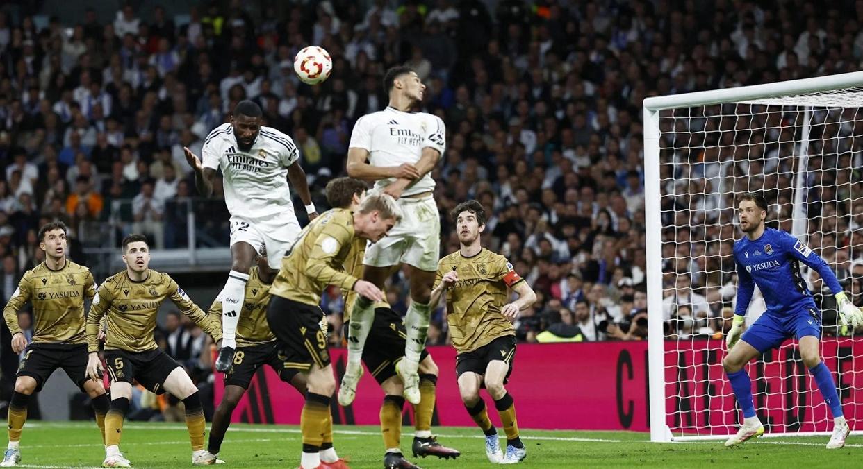 国王杯倒计时，成都蓉城关键时刻绝杀压哨，细节引发关注，管理层满意，赛程密集仍需轮换的简单介绍