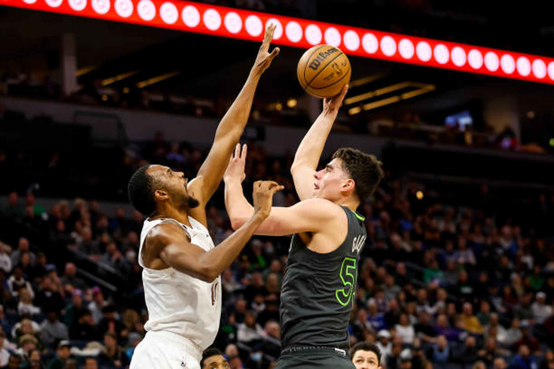 明尼苏达森林狼迎CBA常规赛关键赛,赛后止住颓势,球迷炸锅,临场指挥获称赞的简单介绍 明尼苏达森林狼迎CBA常规赛关键赛,赛后止住颓势,球迷炸锅,临场指挥获称赞的简单介绍