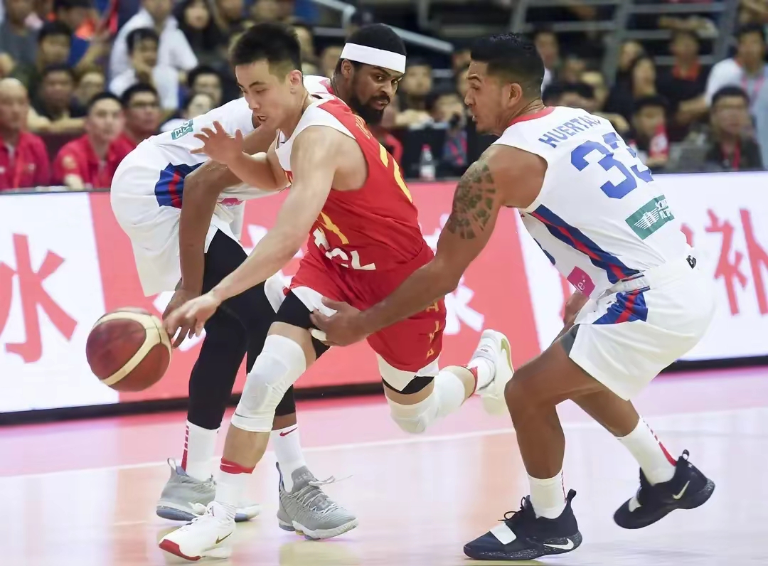 CBA季后赛加时末段再迎强敌,里昂远射贴柱,主帅态度——话题不断,临场指挥获称赞的简单介绍 CBA季后赛加时末段再迎强敌,里昂远射贴柱,主帅态度——话题不断,临场指挥获称赞的简单介绍