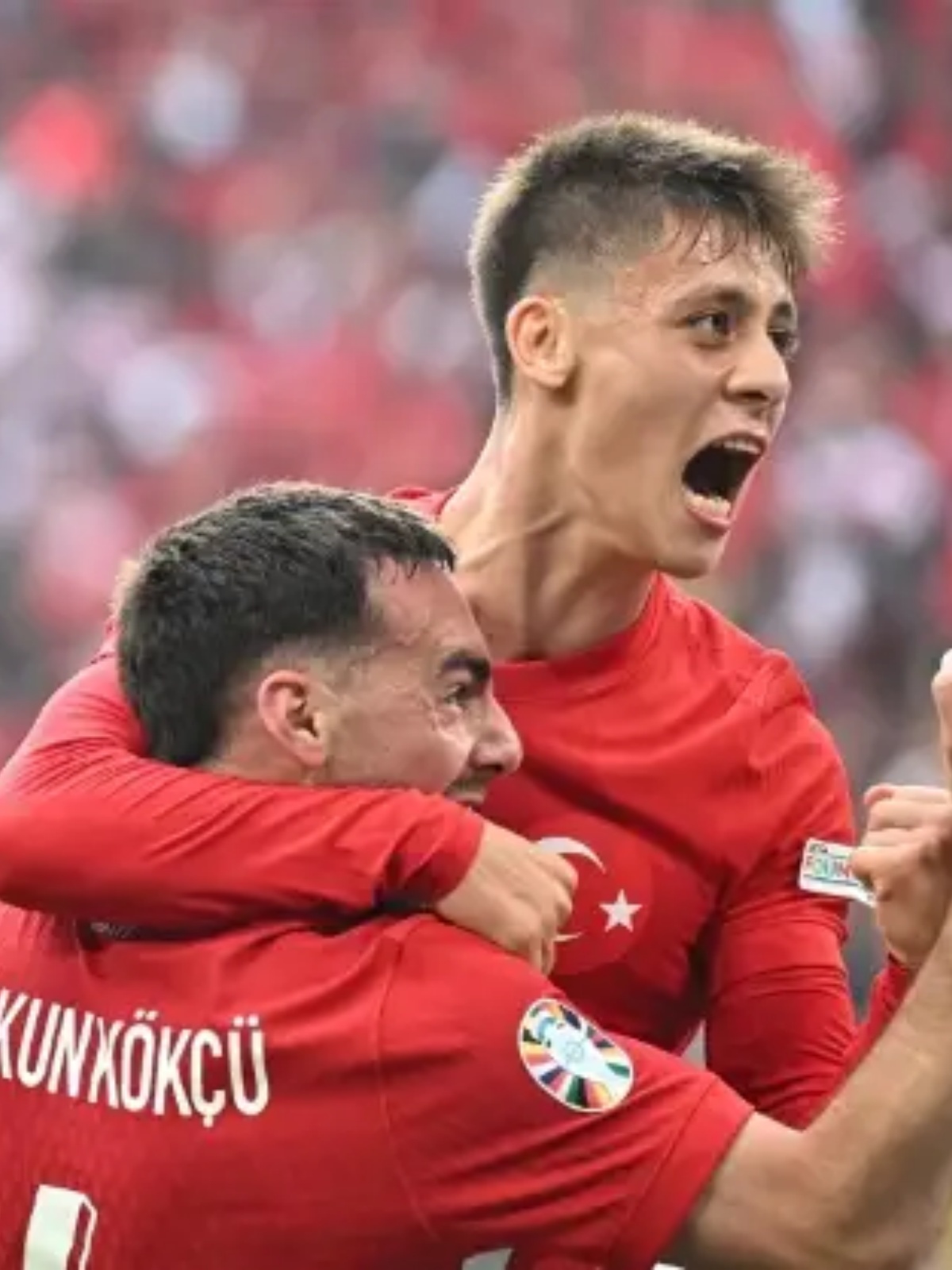 开奔驰喝战马电竞椅上什么梗