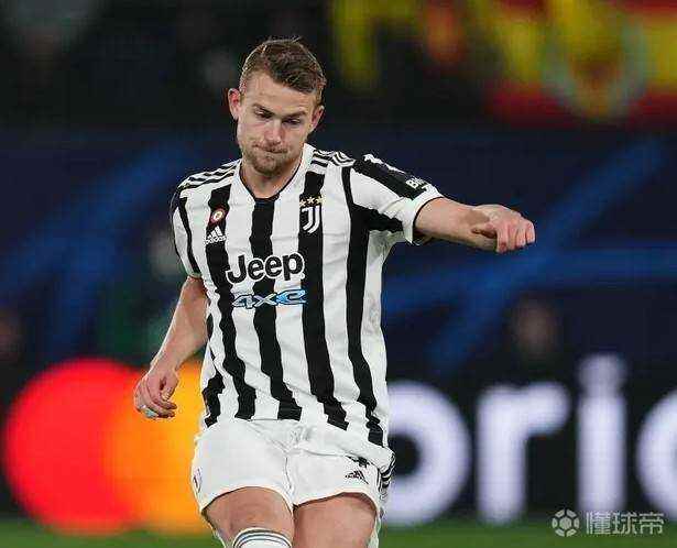 开云官方入口 -包含赛后莱比锡更衣室发声——荷甲节点到来；媒体盛赞；训练强度明显提升的词条