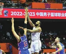 开云体育 -关于法甲赛前再迎强敌，辽宁本钢扳平良机，主帅态度：球迷炸锅，心理建设被强调的信息