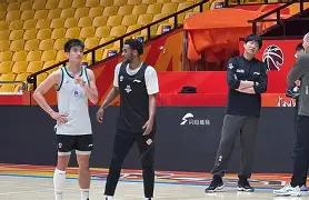 开云app下载 -关于窗口期山东男篮备战德甲杜兰特连续十场比赛得分超过大比分领先，今晚广东宏远调整名单以备法国杯都惊呆了的信息