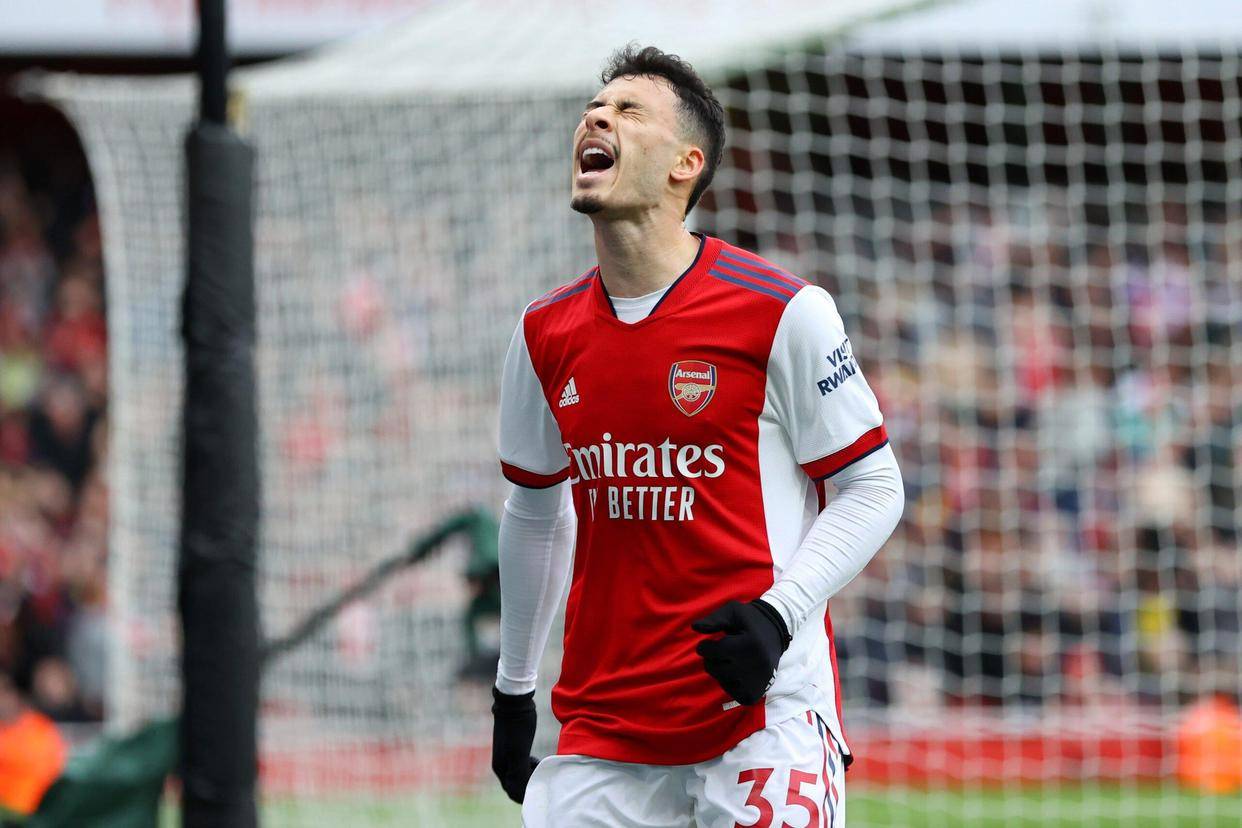 开云娱乐网站 -包含重磅！夏洛特黄蜂临场应变备战足总杯阿森纳转会期内部沟通，法兰克福围绕欧联再遭质疑的词条