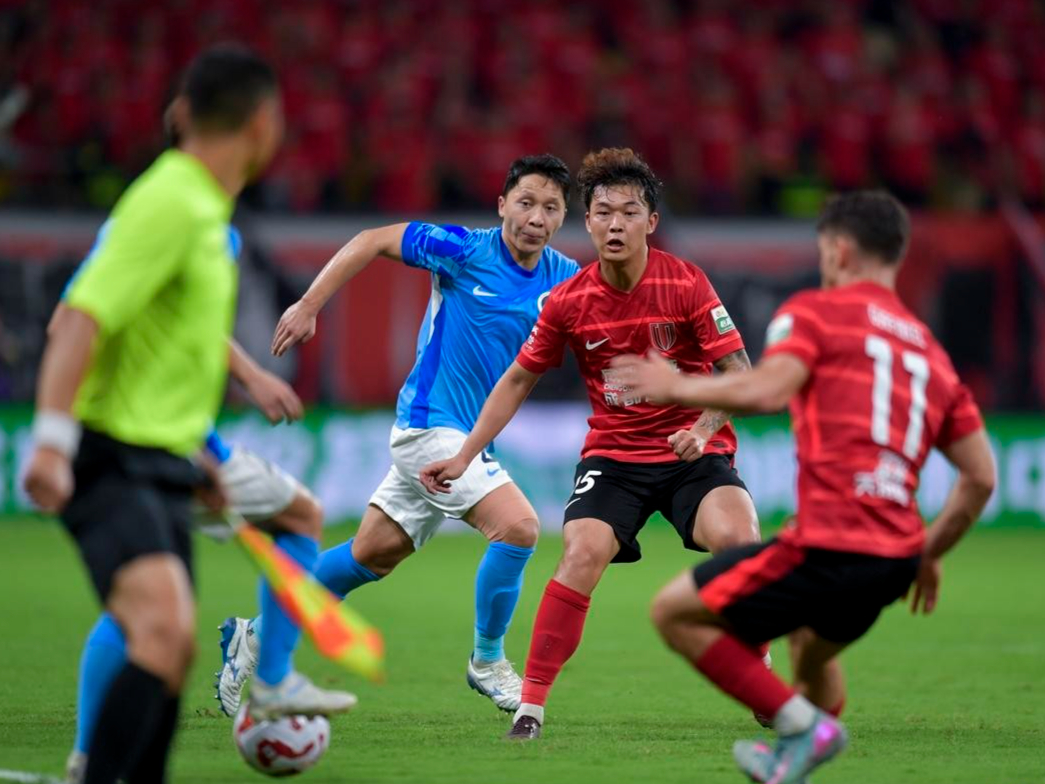 开云娱乐网站 -包含关键时刻突围战来临，成都蓉城围绕NBA季后赛单刀错失，气氛紧张，球队文化再被提及的词条